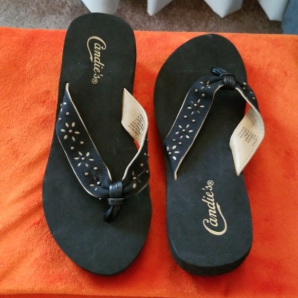 Candie's Shoes - Flip flops